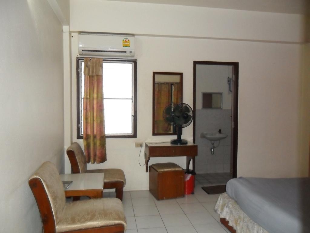 Chiangmai Inn Guesthouse Csiangmaj Szoba fotó